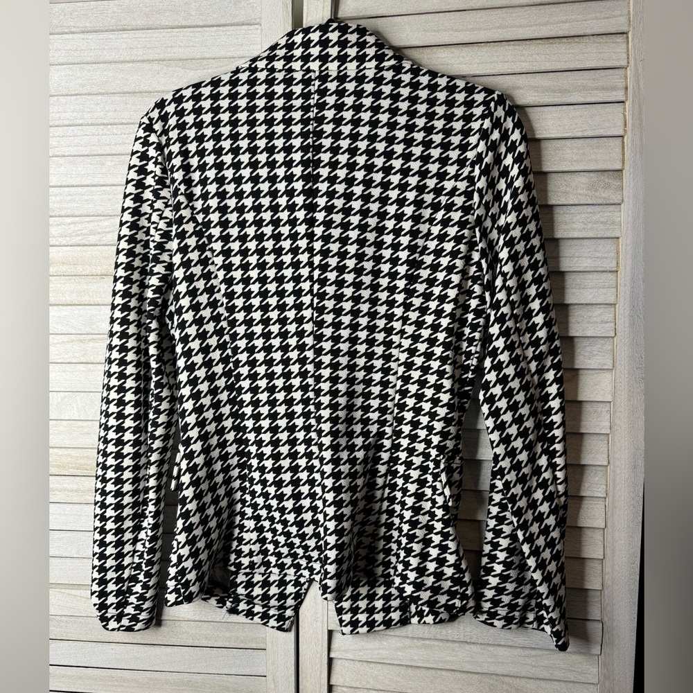 SHEIN Houndstooth Blazer Medium Black White Classic Chic Tailored Trendy Jacket - Picture 4 of 6